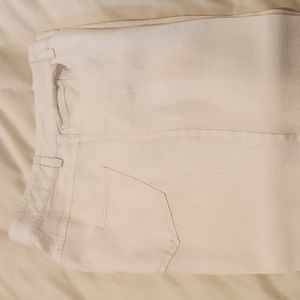 Woman's linen trousers